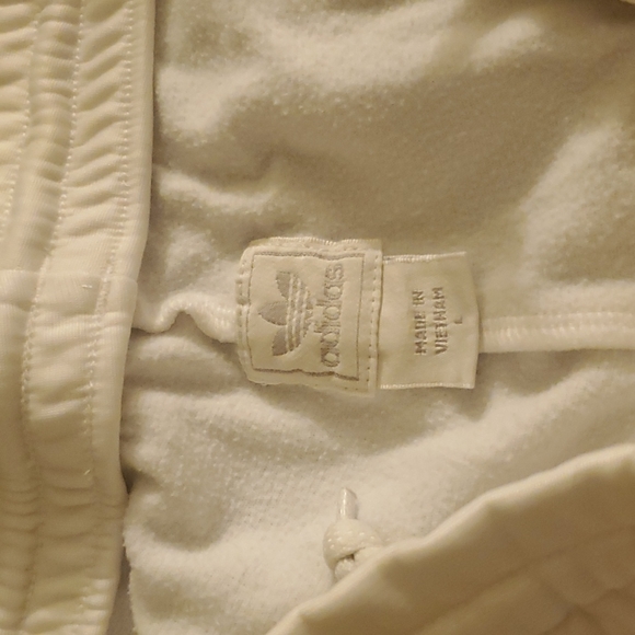 Adidas pants  long is 36 - Picture 2 of 4